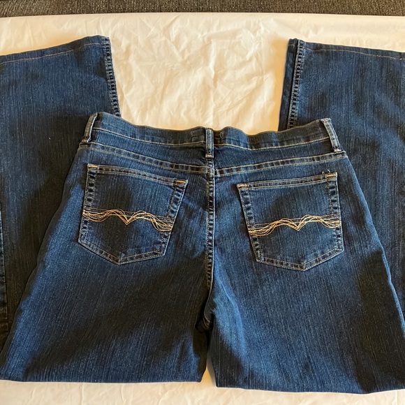 EUC Sz 14 Wrangler jeans ✨ - Picture 4 of 4
